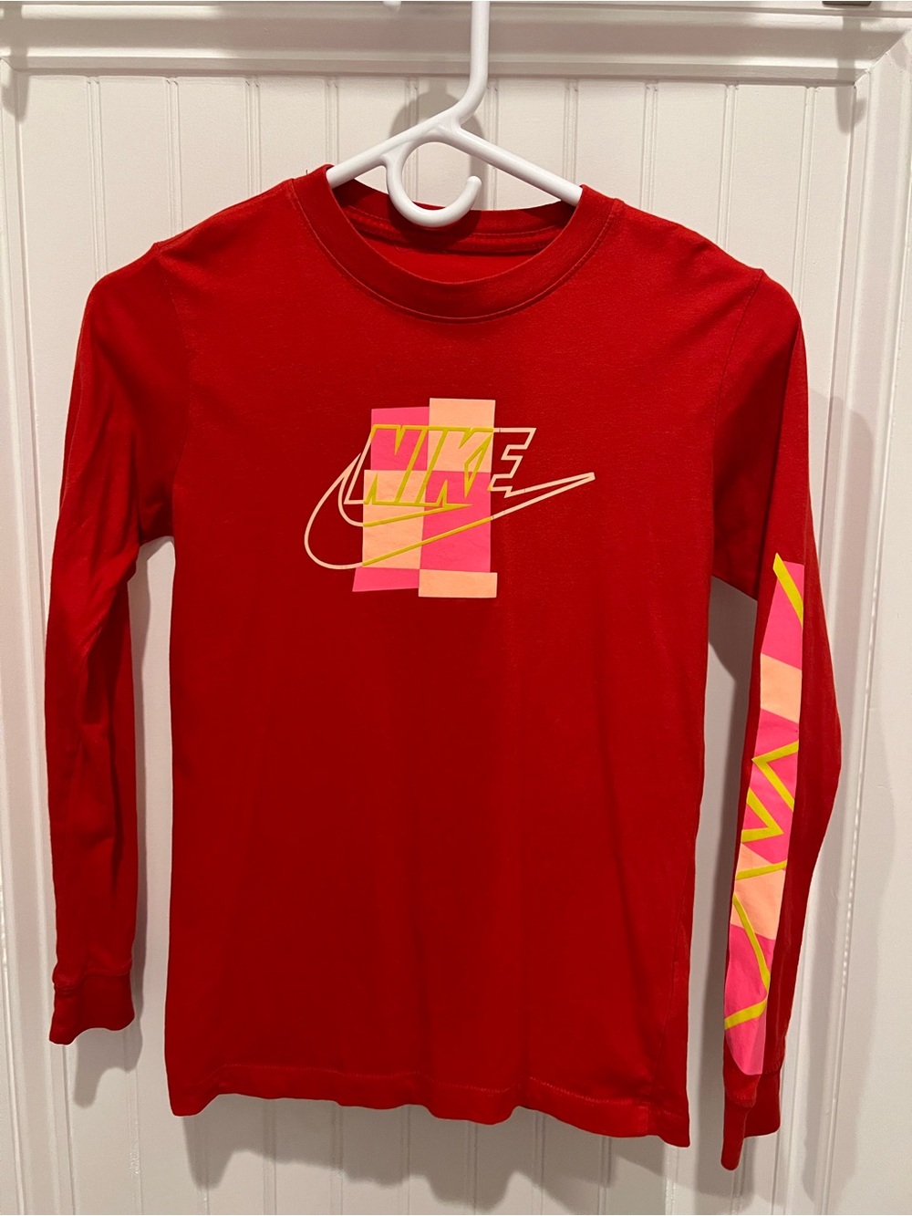 Boys Nike Brand Long-Sleeve Logo Tee - Red in Very Good Condition, Size Medium
